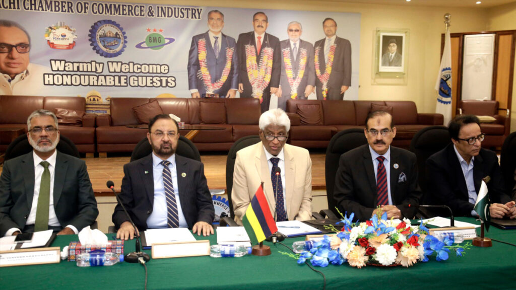 High Commissioner Rasidally Soobadar urges Karachi business community to leverage Mauritius as gateway to 54 African countries for duty-free access.